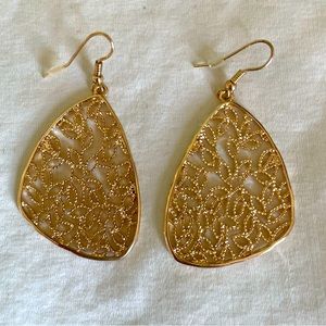 Gold filigree butterfly wing shaped earrings